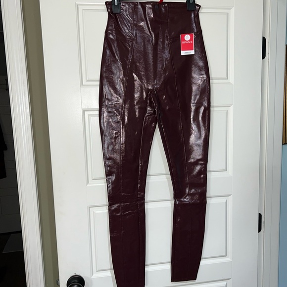 Spanx Faux Patent Leather Leggings - NWT medium tall burgundy new - Picture 3 of 7